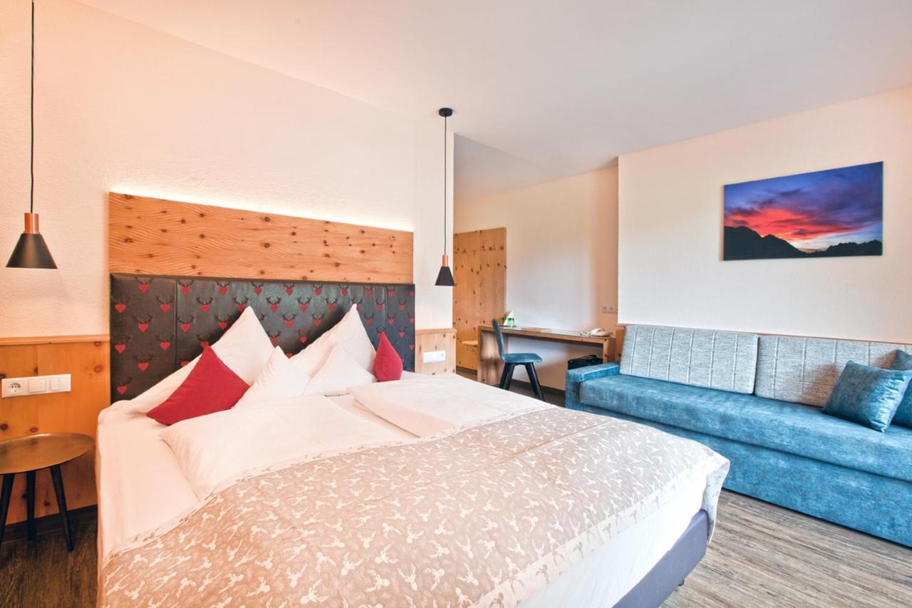 Hotel Truyenhof Ried im Oberinntal Esterno foto