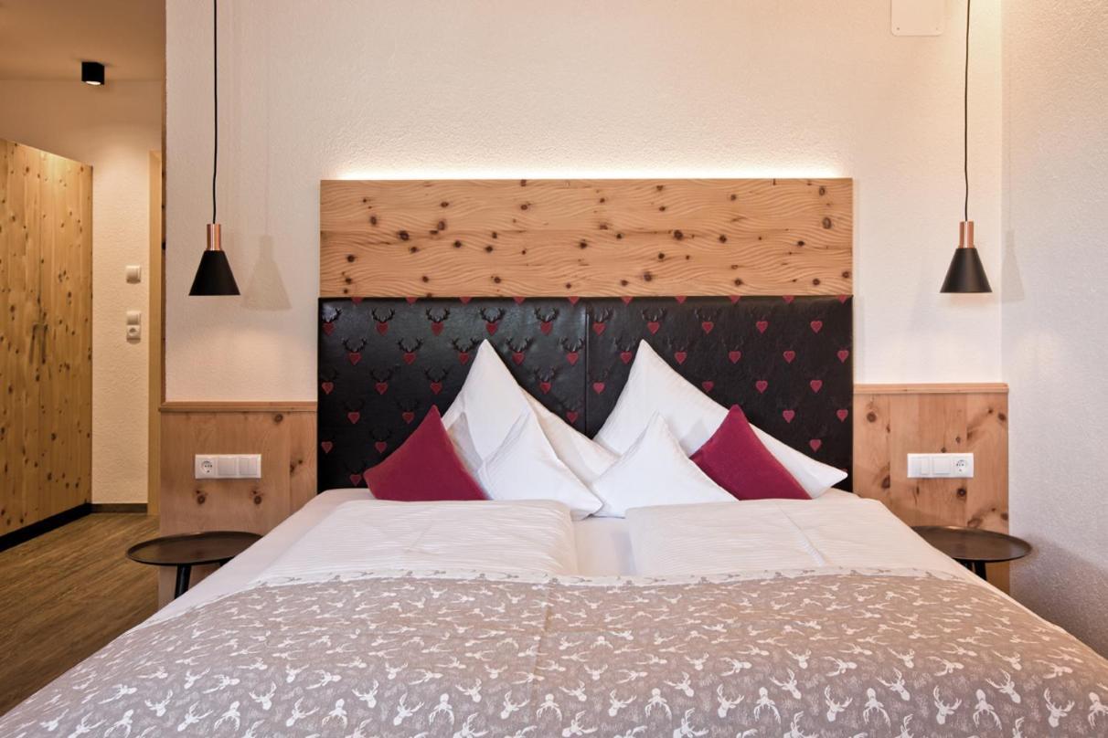 Hotel Truyenhof Ried im Oberinntal Esterno foto
