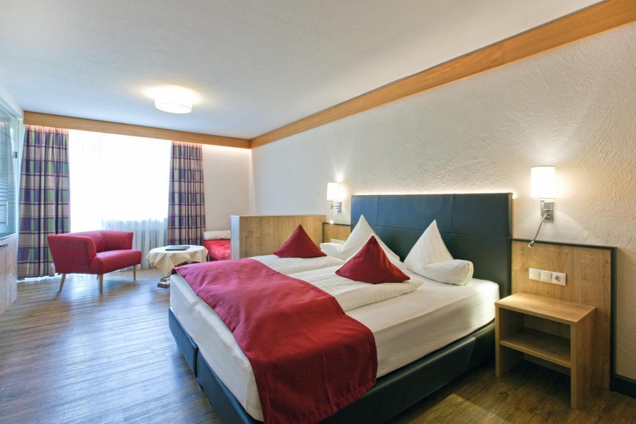 Hotel Truyenhof Ried im Oberinntal Esterno foto