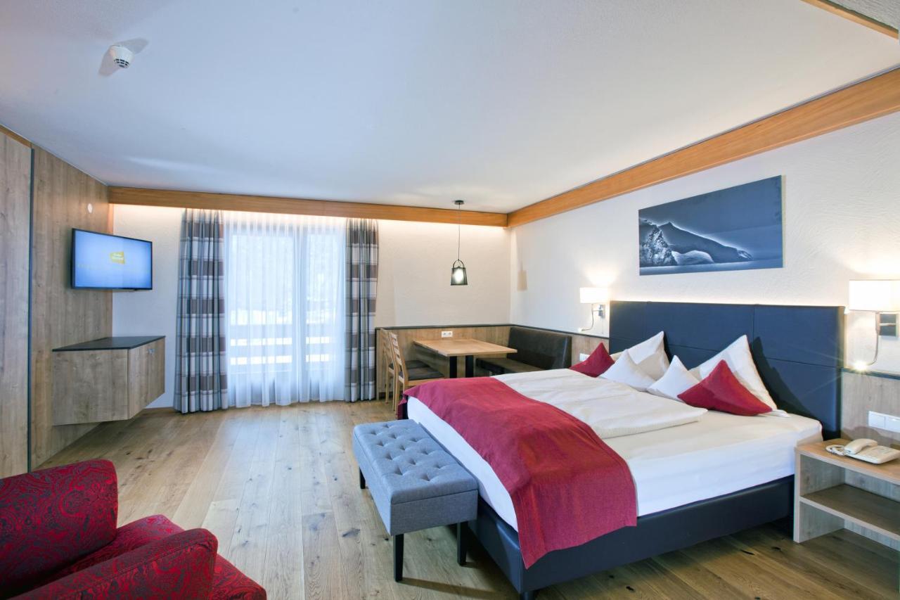 Hotel Truyenhof Ried im Oberinntal Esterno foto