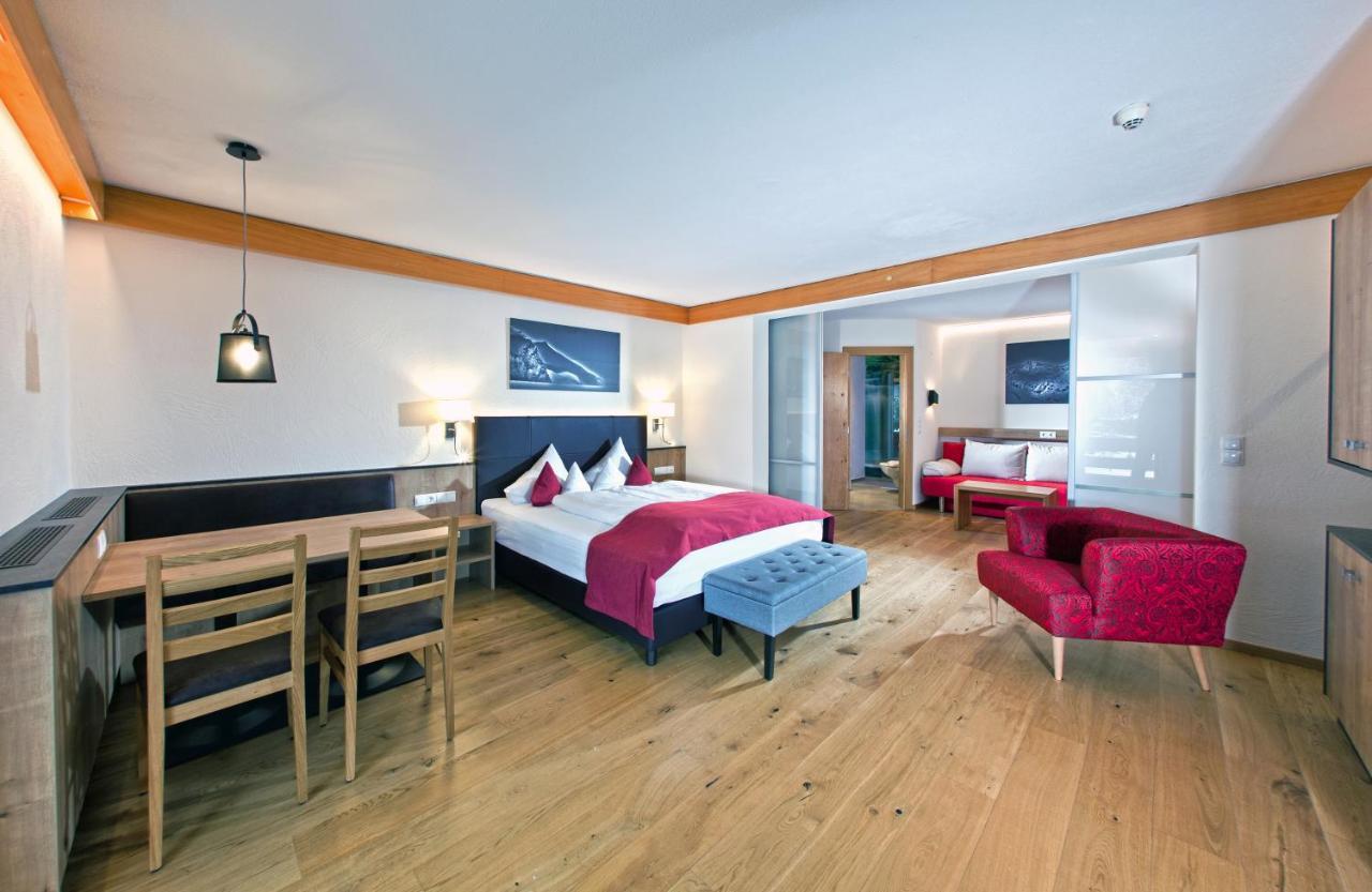 Hotel Truyenhof Ried im Oberinntal Esterno foto